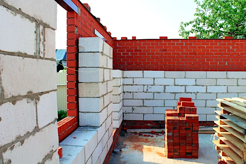 Brick and Block Cavity Walls